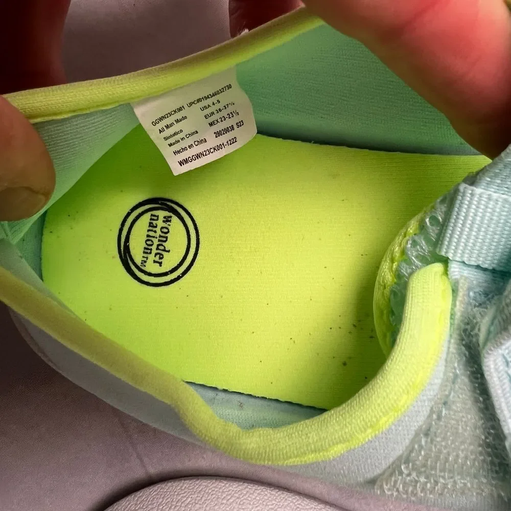 Wonder Nation Mint Neon Yellow Mesh Water Shoes Aqua Socks Beach Swimming Sz 4.5
